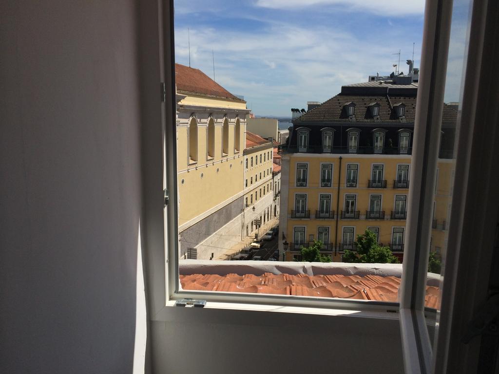 The Blue House - Camoes Cool Loft Apartment Lisbon Room photo